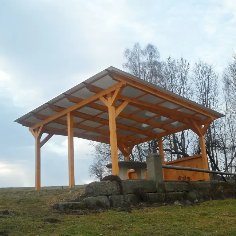 Polykarbonátové zastřešení pergoly