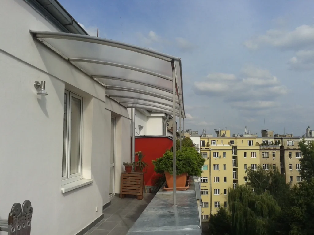 Polykarbonátové zastřešení terasy
